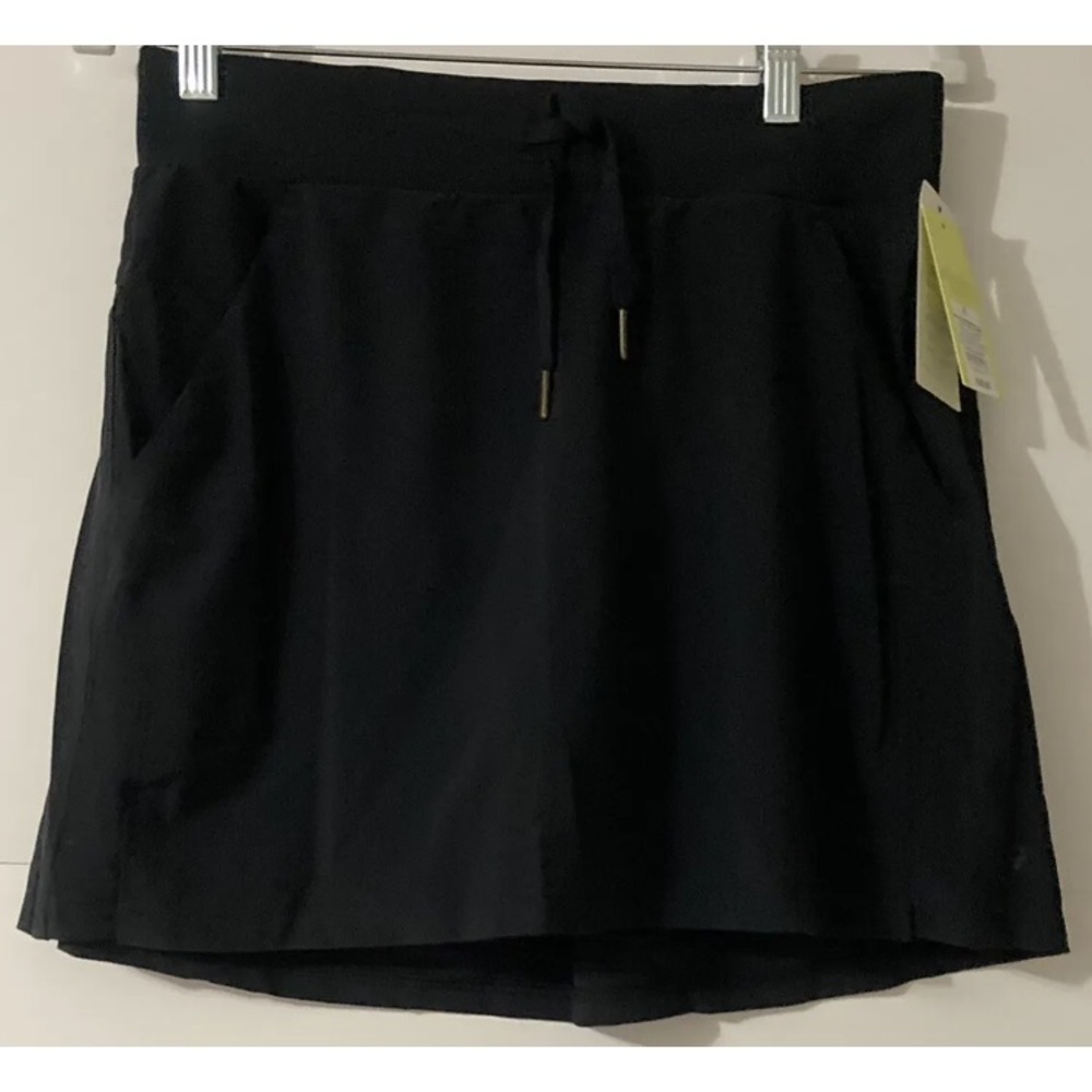 Women's Stretch Woven Skorts - All in Motion Size Small New With Tags Pockets
